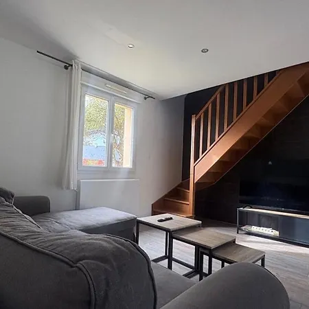 Maison Familiale 10 Personnes 5 15 Minutes D'angers Saint-Clement-de-la-Place